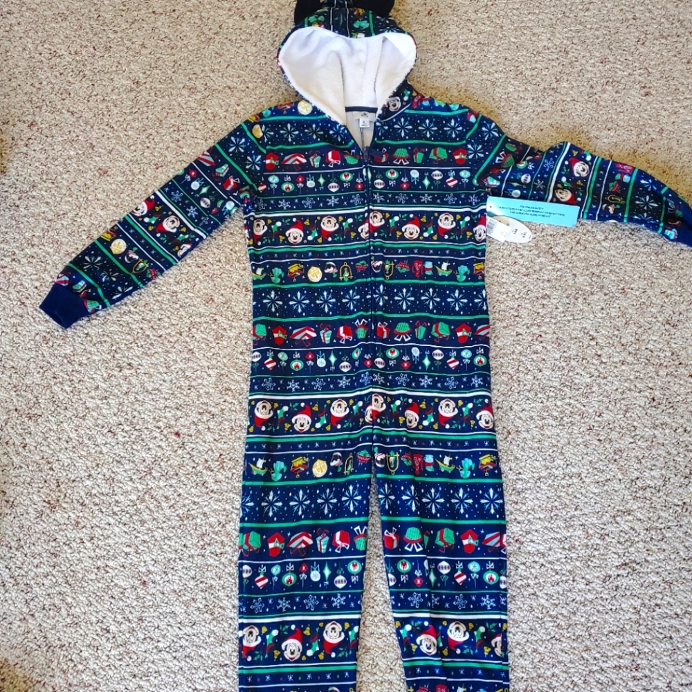 Disney Christmas Boys Pajamas NWT